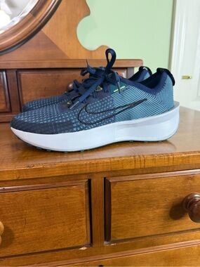 Nike Motiva walking shoes women 8 blue teal comfort sneakers athleisure rocker
